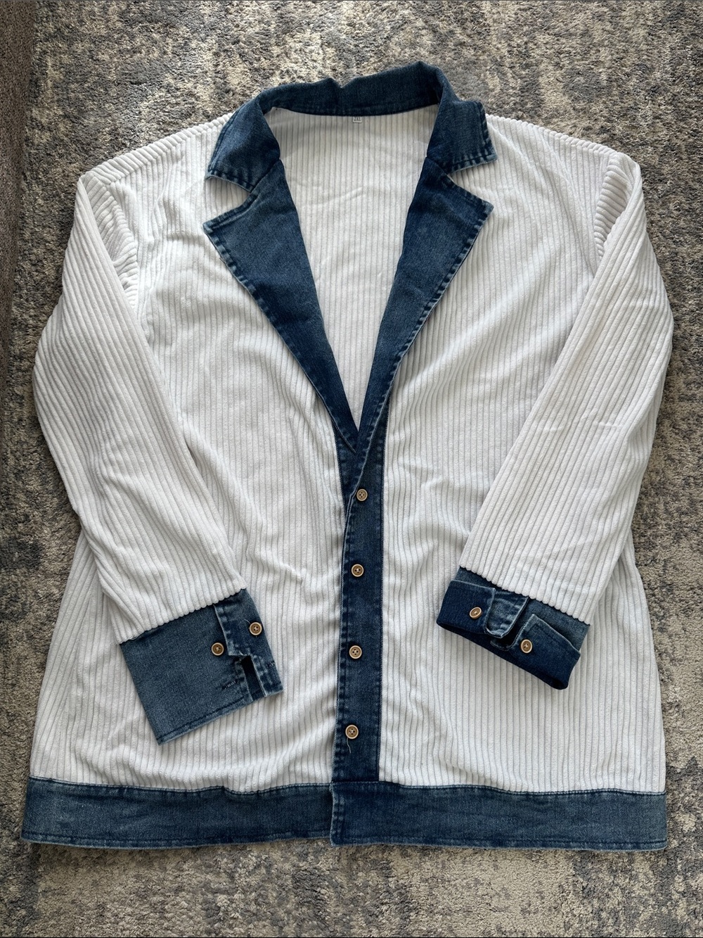 Boutique White Ribbed Cardigan with Dark Denim Trim